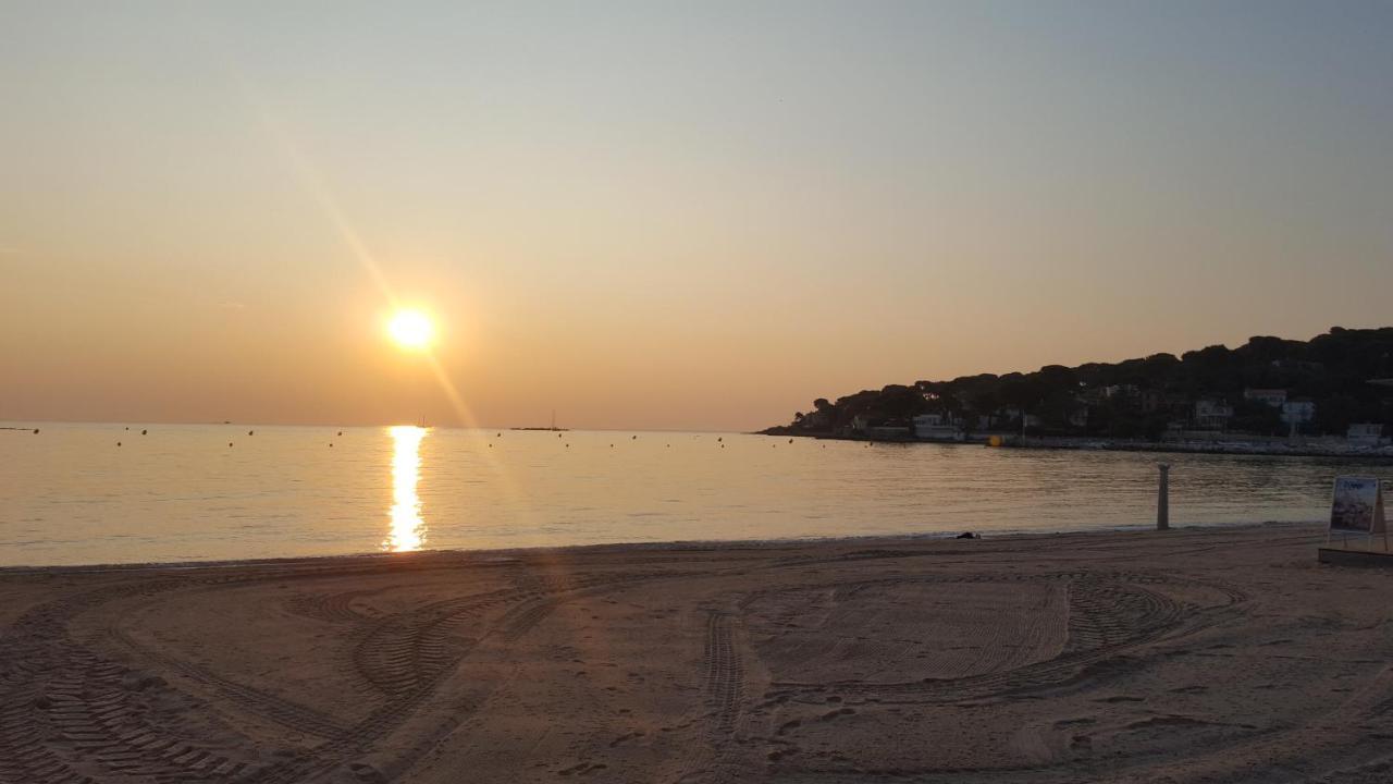 Magnifique "Gite De La Garoupe" Au Cap D'Antibes A 300M Des Plages Buitenkant foto
