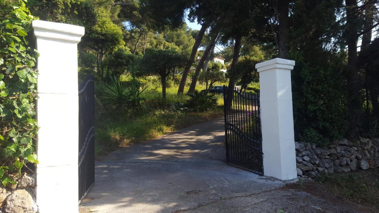 Magnifique "Gite De La Garoupe" Au Cap D'Antibes A 300M Des Plages Buitenkant foto